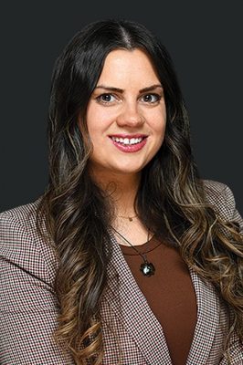 Kirsten Etre headshot